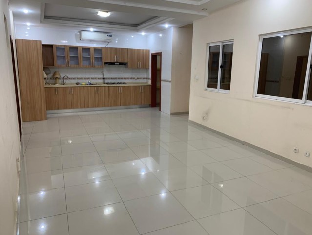 Venda Vivenda T4+ Anexo no Projecto Nova Vida