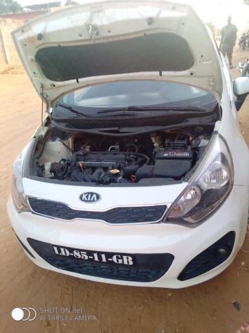 Venda KIA RIO branco prnt