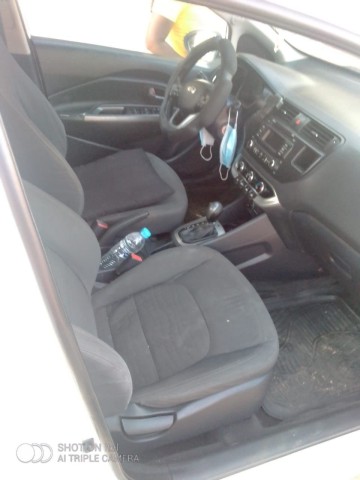Venda KIA RIO branco prnt
