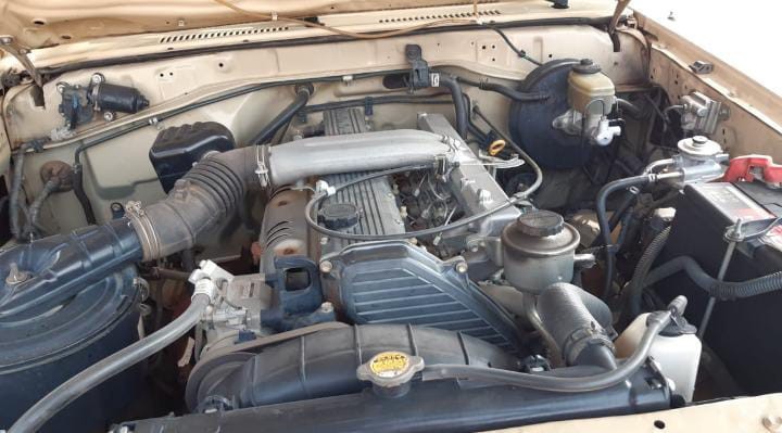 Venda Toyota Land Cruiser HZ 5 portas, prnt