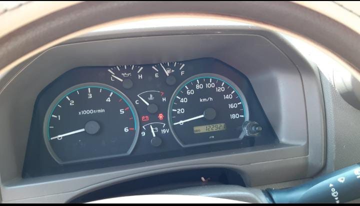 Venda Toyota Land Cruiser HZ 5 portas, prnt