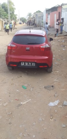 Venda KIA RIO carro limpo está em perfeitas condições