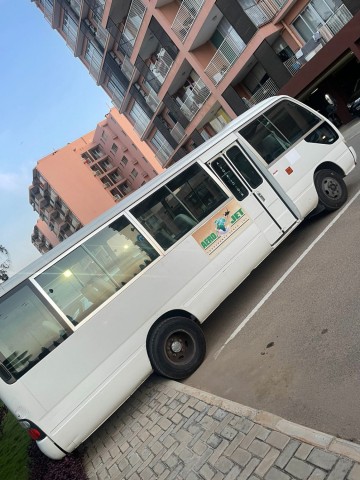 Venda Toyota Coaster prnt