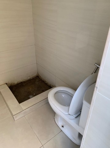 Venda ARRENDA-SE VIVENDA V3 MOBILADA C/PISCINA - VILA LICE