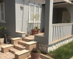 A venda ARRENDA-SE VIVENDA V3 MOBILADA C/PISCINA - MACULUSSO