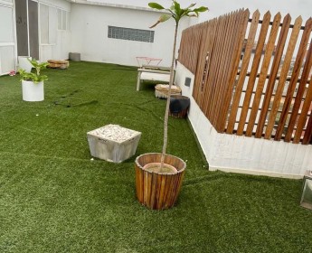 A venda BELLÍSSIMO APARTAMENTO T3 DUPLEX, NO CONDOMÍNIO DOS ASTROS, EM TALATON...