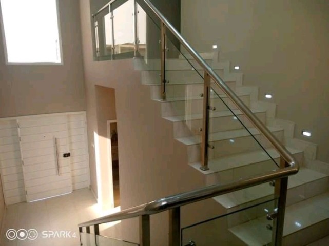 Venda Vivenda t4 Luxuosa no Patriota