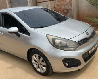 A venda Kia Rio já pintado cinza, prnt