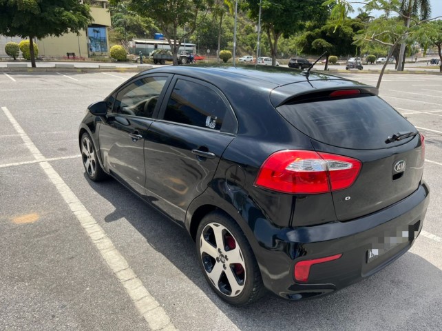 Venda KIA RIO Black sndy prnt