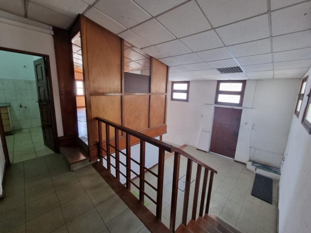 Venda Excelente T3+1 na Maianga