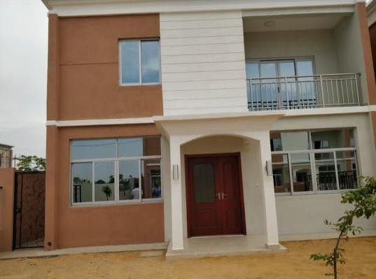 Venda ARRENDA-SE MORADIA T4 DUPLEX - CONDOMÍNIO RESIDENCIAL KASSAMA