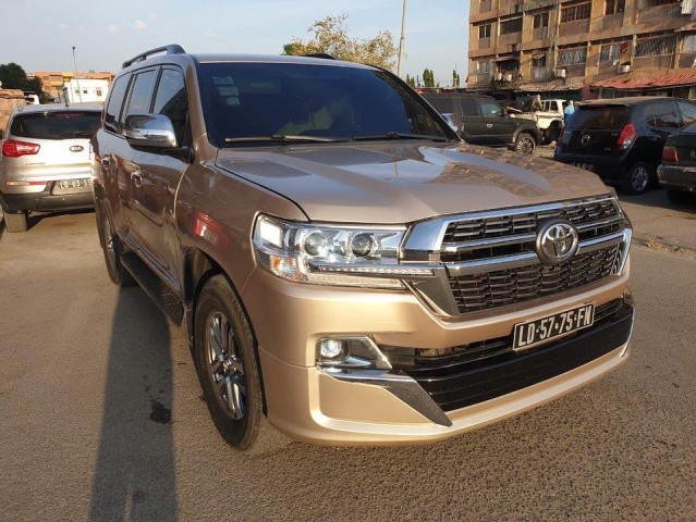 Venda TOYOTA GXR brown Lcar