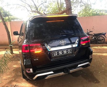 A venda LAND CRUISER VX, FULL. ACTU. 2021