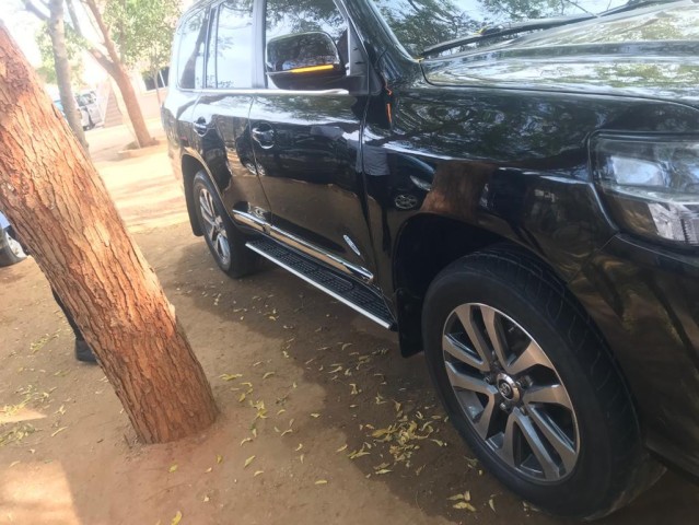 Venda LAND CRUISER VX, FULL. ACTU. 2021