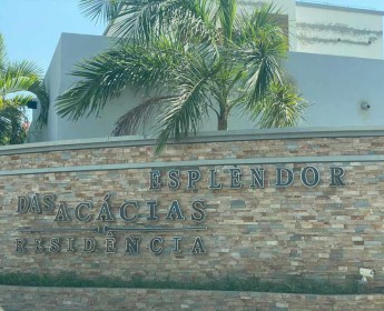 A venda Vivenda T3 +1 condomínio acácias flh