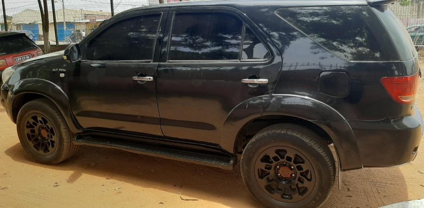 Venda TOYOTA FORTUNER C Ângstny