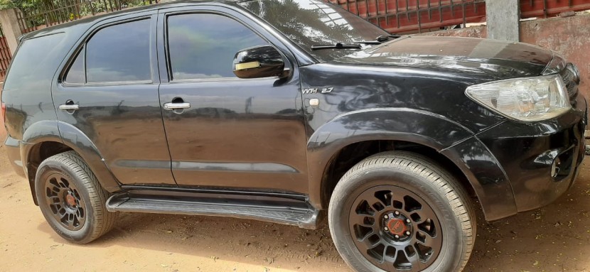 Venda TOYOTA FORTUNER C Ângstny