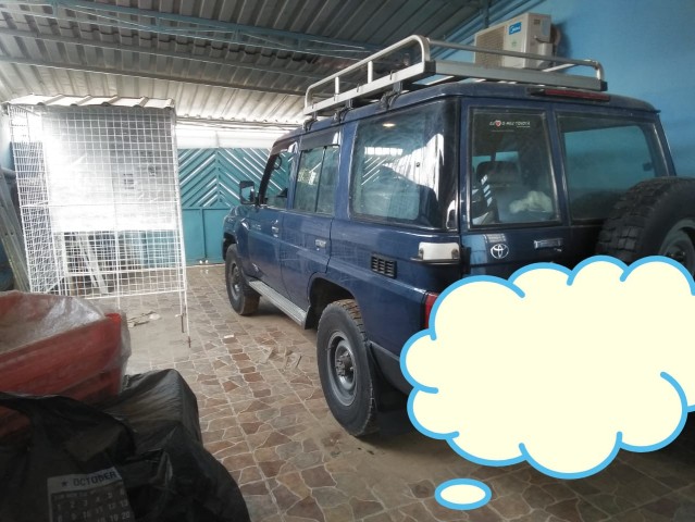 Venda LAND CRUISER azul escuro khlfa prnt