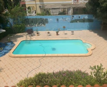 A venda Vivenda T4 mobilada, com piscina+anexo no Benfica, rua do BFA, após o...