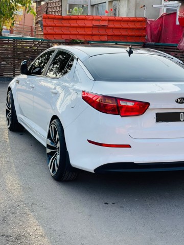Venda KIA K5 H with svld