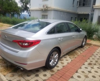 A venda Hyundai Sonata semi novo EdrdN