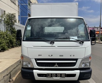 A venda Estou a vender esta MITSUBISHI CANTER FUSO FECHADA NOVA 1000KM a bom p...