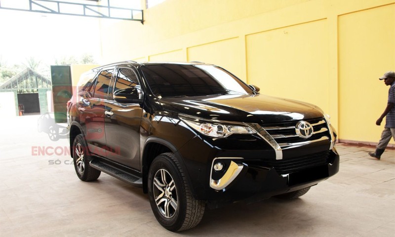 Venda Toyota Fortuner H yld