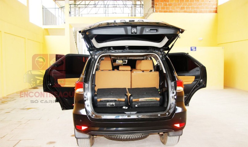 Venda Toyota Fortuner H yld