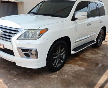 A venda LEXUS LX570 Sport V8 White Grmn