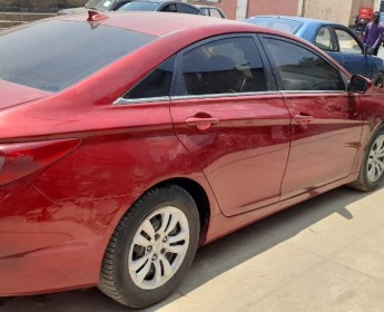 A venda Hyundai Sonata avariado svld