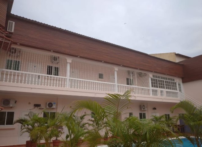 Venda Vivenda V3 de dois andares com Piscina no Bairro Azul (Luanda)*