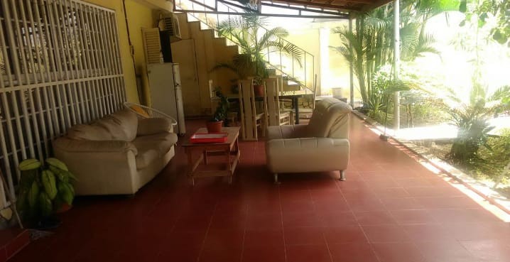 Venda Casa T2 com placa para construção de mais pisos* Benfica próximo ao Kifica