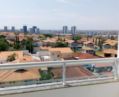A venda À VENDA: Apartamento T3, no Condomínio Mayombe, em TALATONA.