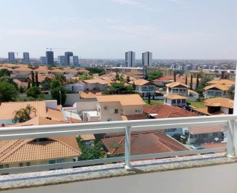 A venda À VENDA: Apartamento T3, no Condomínio Mayombe, em TALATONA.