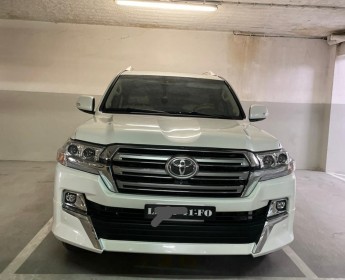 A venda Toyota Prado VX V8 Grmn
