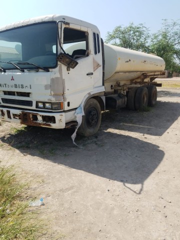 Venda Camião de água Mitsubishi