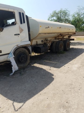 Venda Camião de água Mitsubishi