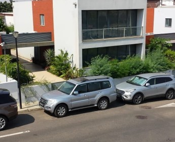 A venda À VENDA: Vivenda T3, No Condomínio Kyanda, Em Talatona.