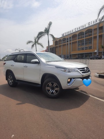 Venda Toyota Fortuner G semi novo White prnt