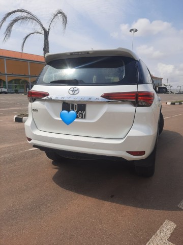 Venda Toyota Fortuner G semi novo White prnt