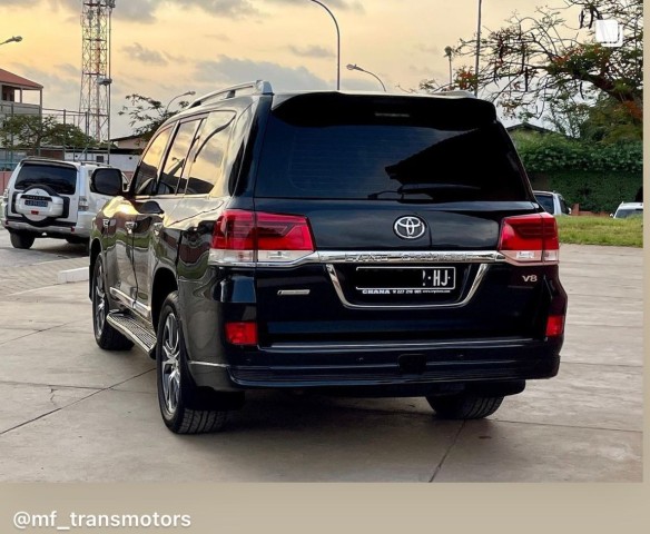 Venda Toyota Land Cruiser VX-S H V8 Emnl