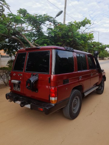 Venda Toyota Land Cruiser máquina yld prnt