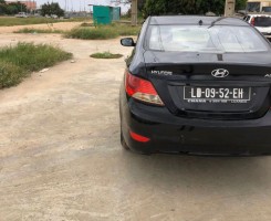 A venda Hyundai Accent E prnt