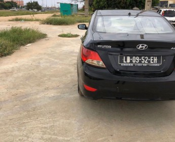 A venda Hyundai Accent E prnt