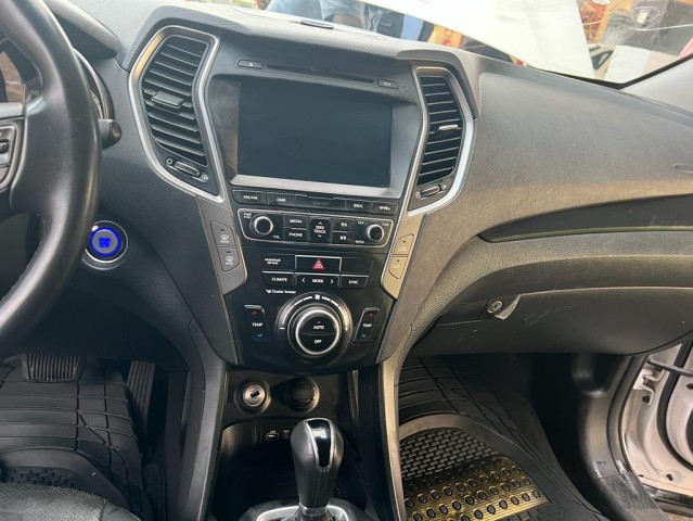 Venda Hyundai Santa Fé H limpo Edrd