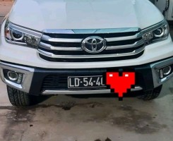 A venda Hilux joao lourenço recém chegada