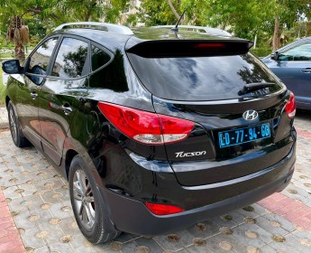 A venda Hyundai Tucson G limpo lír