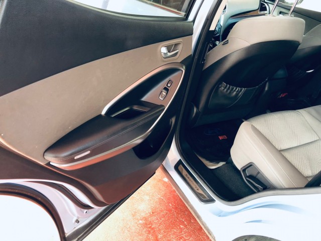 Venda Hyundai Santa Fé semi novo Edrd