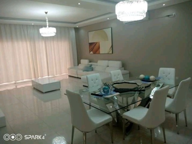 Venda Vivenda luxuosa T4 no Patriota