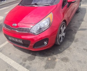 A venda Kia Rio full chfmqn
